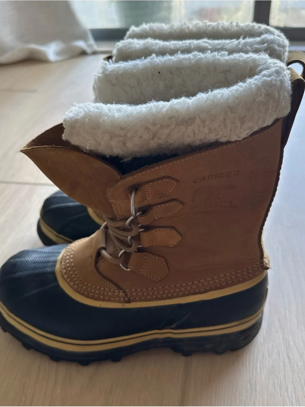 Sorel Women’s Caribou Snow Boot - Brown with Black & White Fleece 9